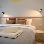 81 3*